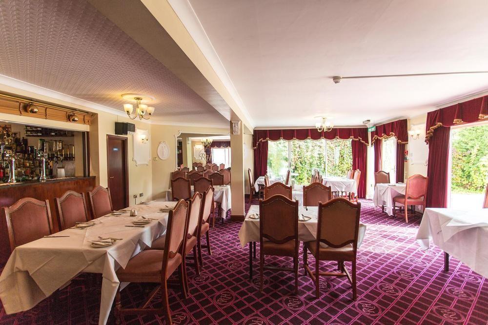 Oyo Ridgeway Hotel チングフォード エクステリア 写真