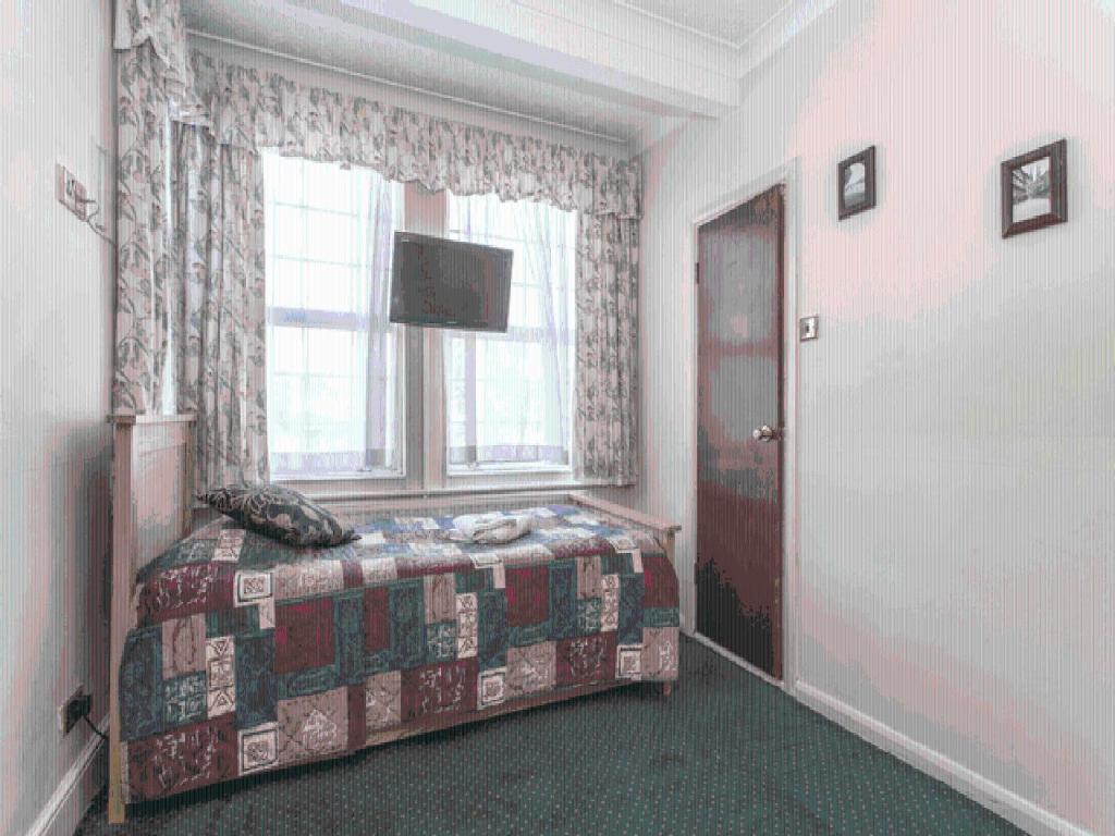 Oyo Ridgeway Hotel チングフォード 部屋 写真